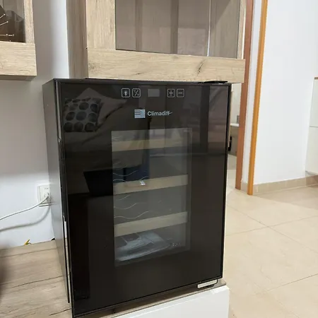 דירה M404 - Mondrian World, Sofisticado - Servhouse *