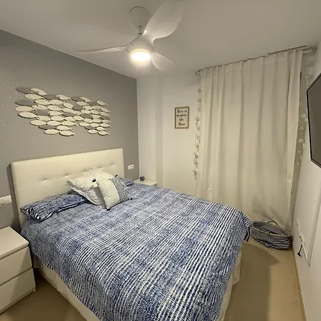 דירה M404 - Mondrian World, Sofisticado - Servhouse *